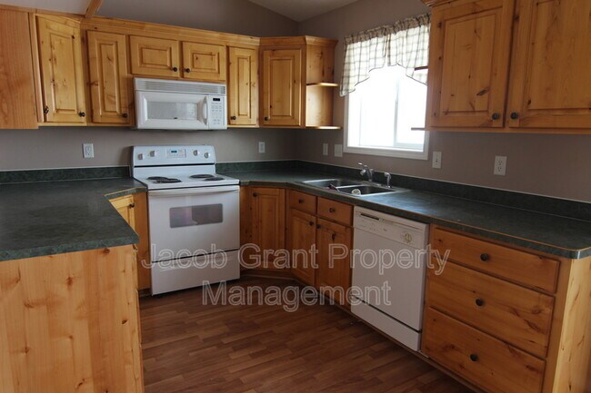 Photo - 1602 Crimson Dr