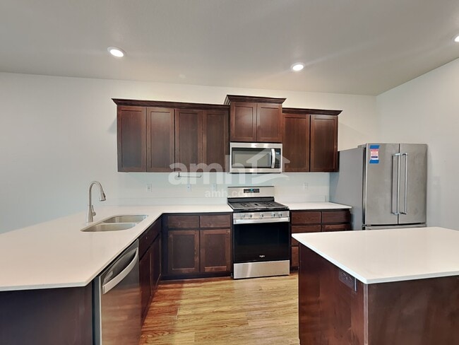 Photo - 2352 NW Matteo Dr