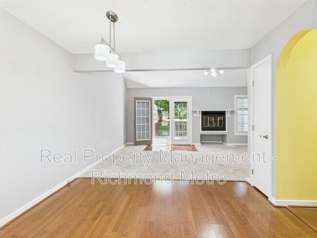 Photo - 6138 Rolling Forest Cir