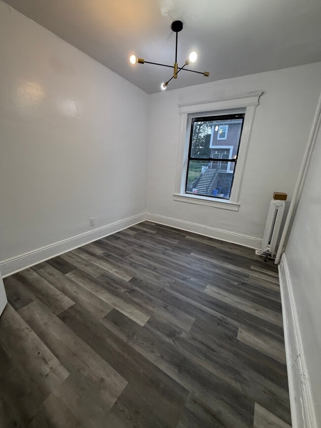Photo - 66 N Grove St Unit 4