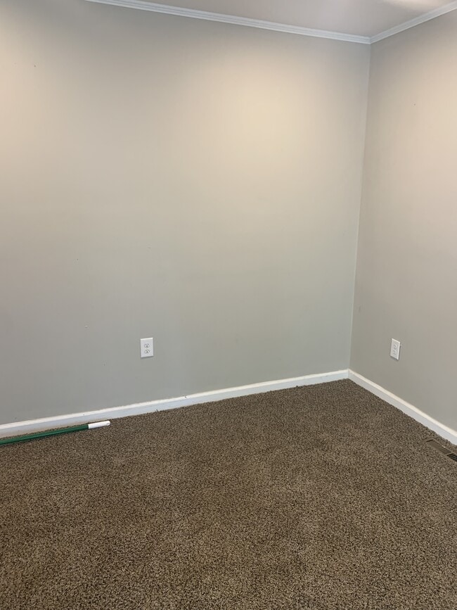 Photo - 64 Bidlack St