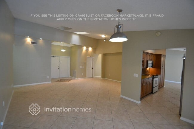 Photo - 9701 NW 14th St