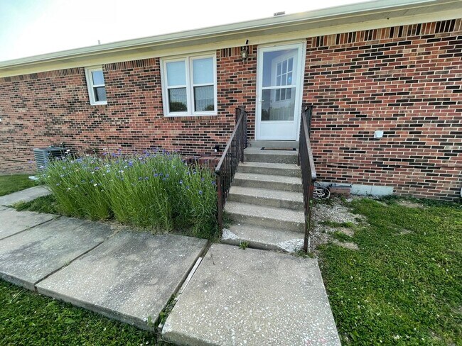 Photo - 111 Pleasureville Rd
