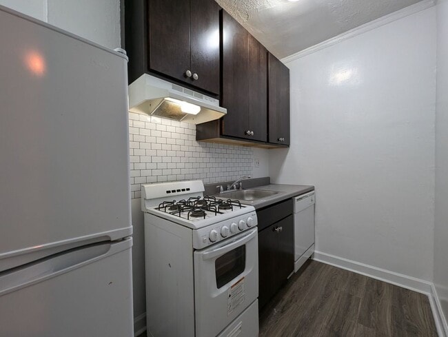 5417 N Kenmore Ave Unidad 207