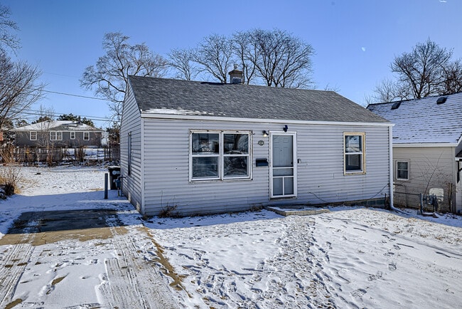 Building Photo - 5345 N 33rd Ave