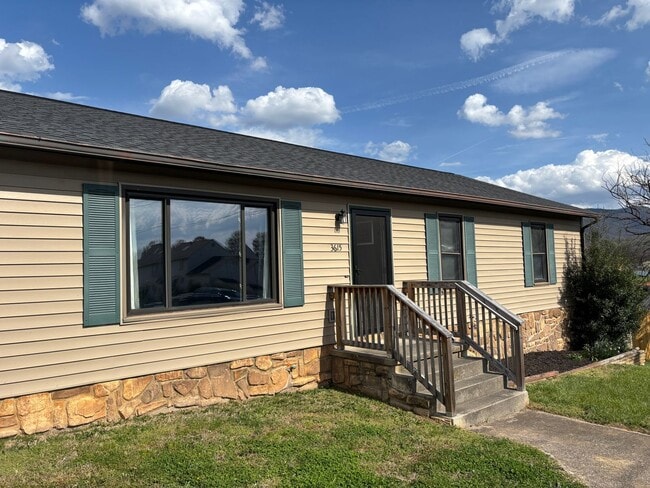 Photo - 3615 Ellen Dr