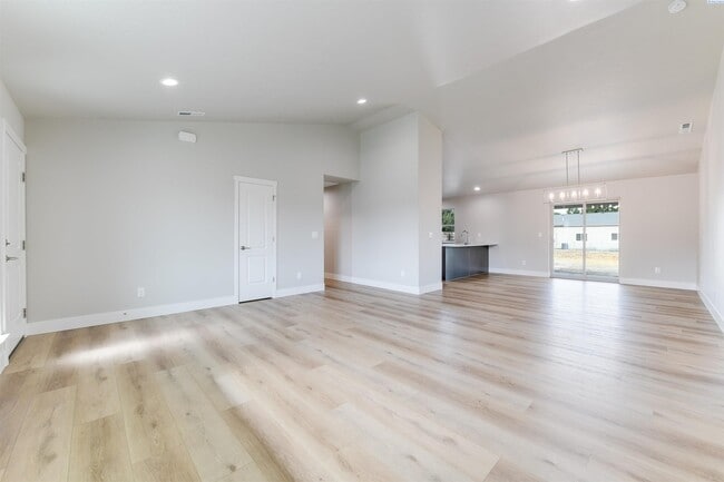 Photo - 79 W 22nd Pl