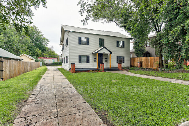 Building Photo - 1919 NW 11th St Unit 1 Rental