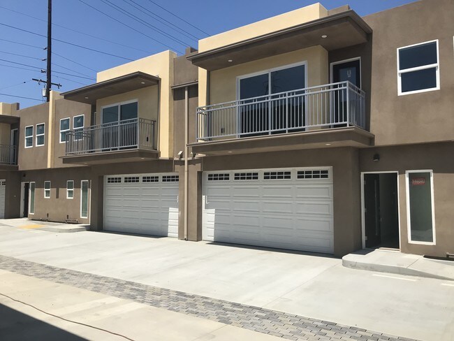 Photo - 11416 S Inglewood Ave Unit 107