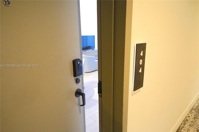 Photo - 7920 NE 2nd Ave Unidad 404