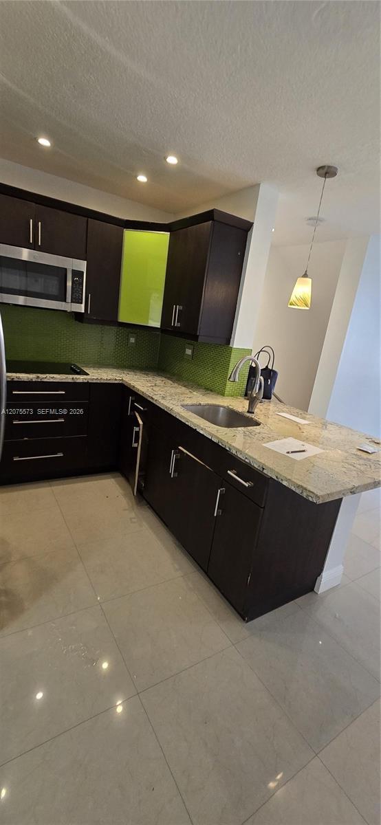 12005 SW 14th St Unit 407-D