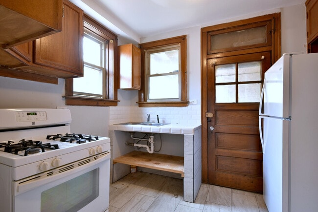 Photo - 5900 W Ohio St Unit 2