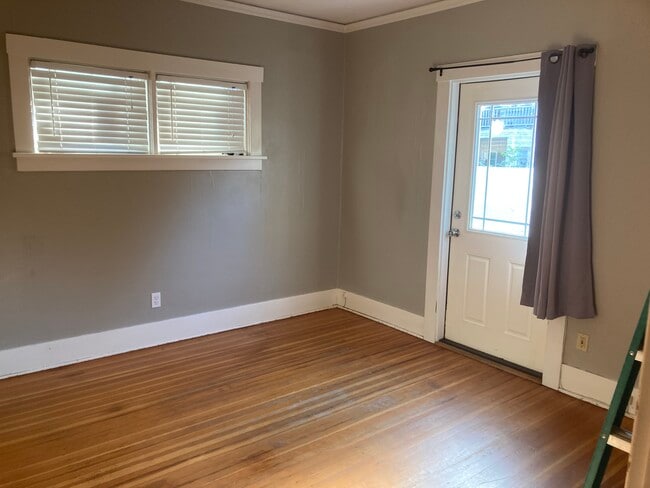 Bedroom 2 with door to access back deck - 1823 Northeast 11th Avenue