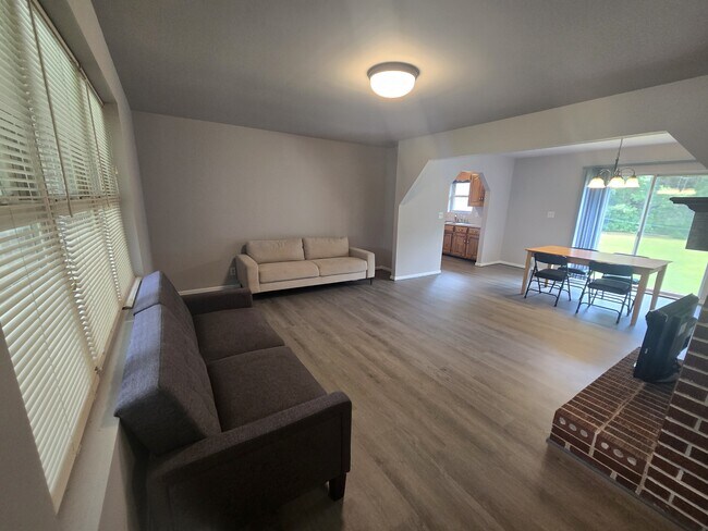 Photo - 793 Tommy Miller Rd