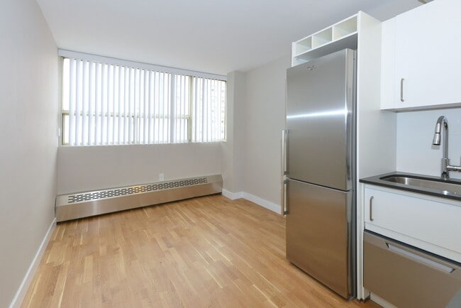 Photo - 730 St Clarens Ave Unit 412