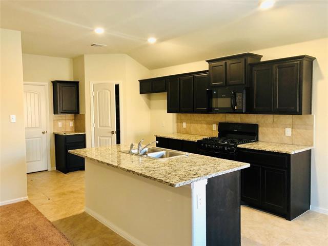 Photo - 925 Rutherford Dr