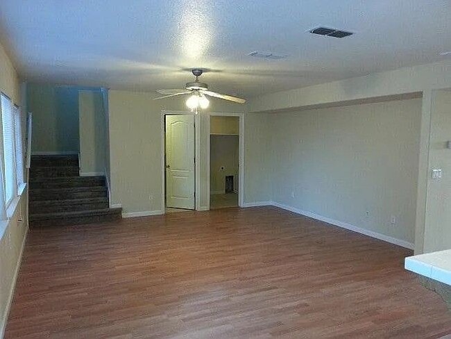 Photo - 10826 Peony Pl Dr