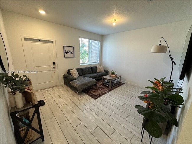 Photo - 1030 SE 23rd Terrace