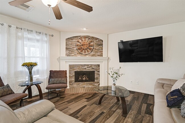 Photo - 2527 Spring Lily Ct