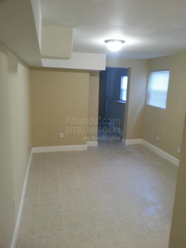 Photo - 165 Little St SE Unit B