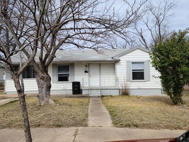 Building Photo - 1207 Gray Dr