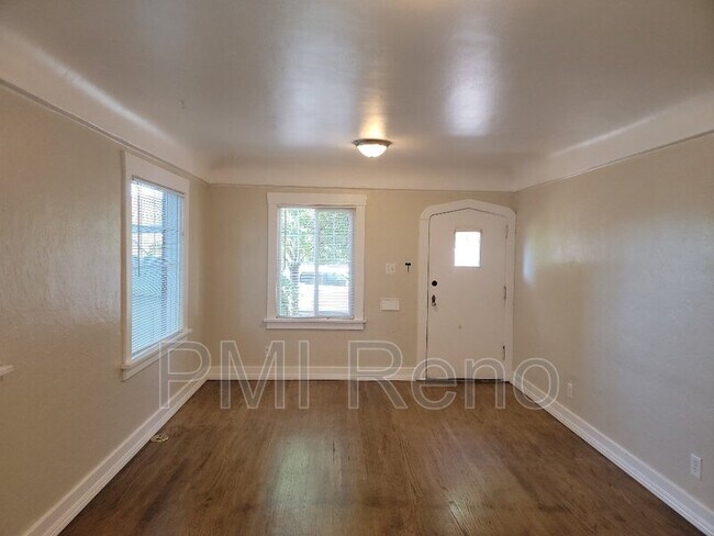 Photo - 315 Ryland St