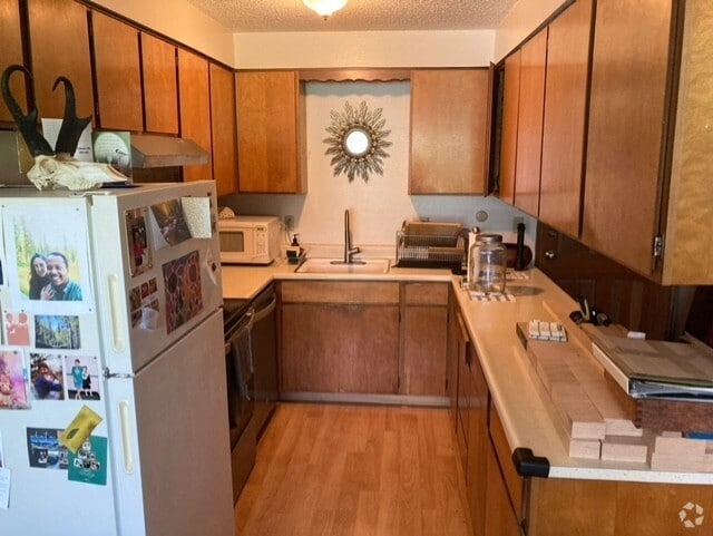 Building Photo - Parkview Terrace Rental