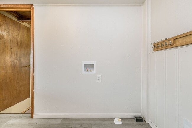 Photo - Charming 4-Bed, 2-Bath Home in Southlawn North – 1 Block from Lamar Elementary!