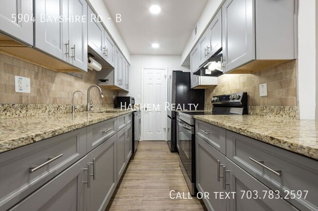 Photo - 5904 Bayshire Rd
