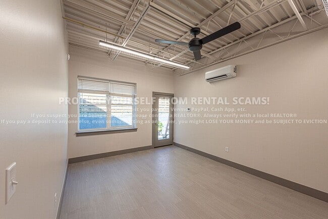 Photo - 85 W 15th St
