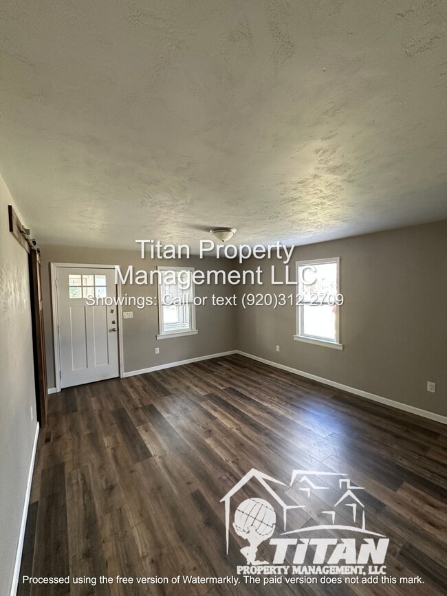 Photo - 617 Milwaukee St