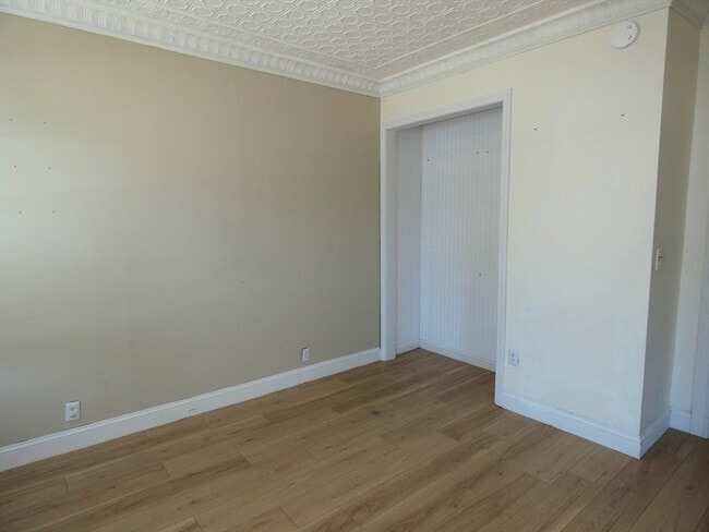 Photo - 63 Emerald St Unit 1