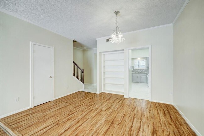 Photo - 1035 Fountain View Dr