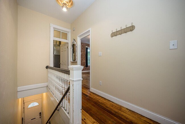 Photo - 3531 California Ave Unit California 3531 2F
