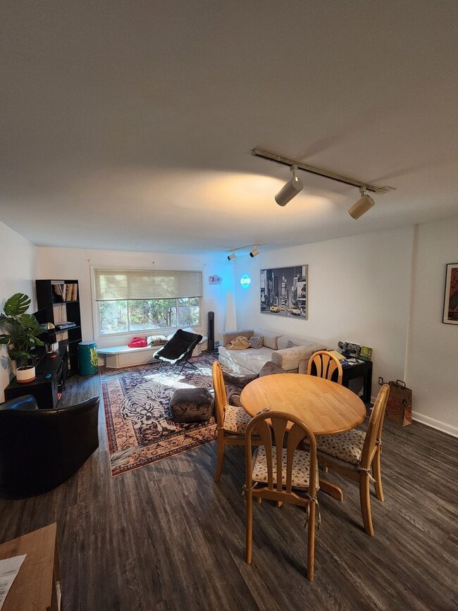 Photo - Chapel Hill/Chancellors Square Condo