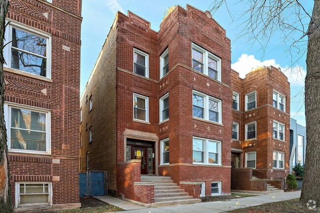 Building Photo - 2626 N Ridgeway Ave Rental