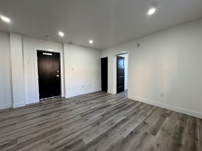 Photo - Beautifully Renovated 1 Bedroom 1 Bathroom... Unit 201
