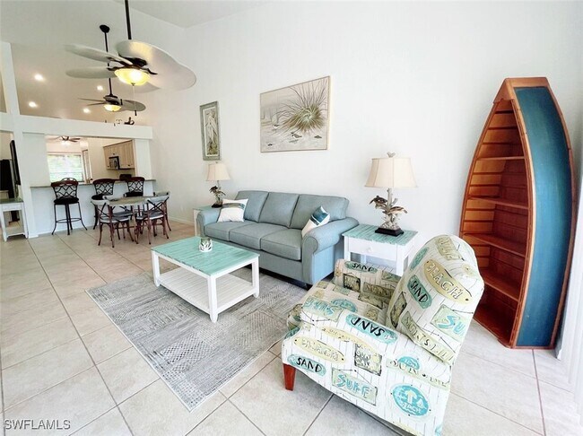 Photo - 2037 W Crown Pointe Blvd