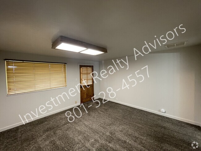 Building Photo - Studio in South Salt Lake! Unit 12 Rental