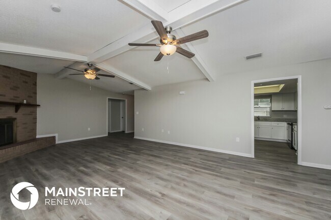 Photo - 1655 Louis Dr