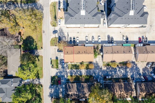 Photo - 1716 Crestdale Dr Unit 10