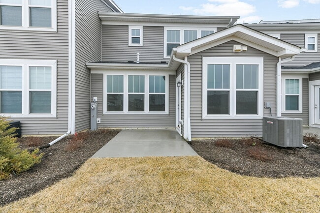 Photo - 672 Switchgrass Wy Unit 58005