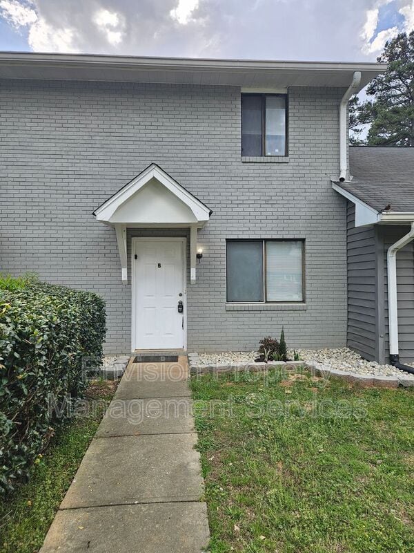 Building Photo - 2638 Fieldstone View Ln SE Unit B