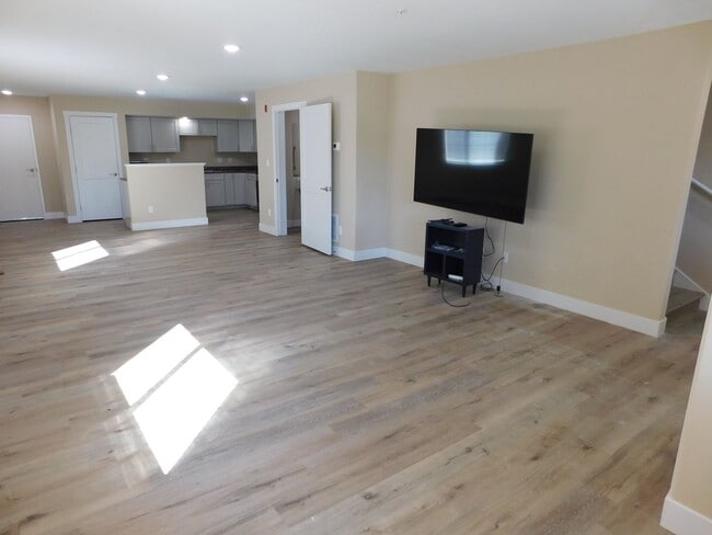 Photo - 1725 N 7th St Unit B