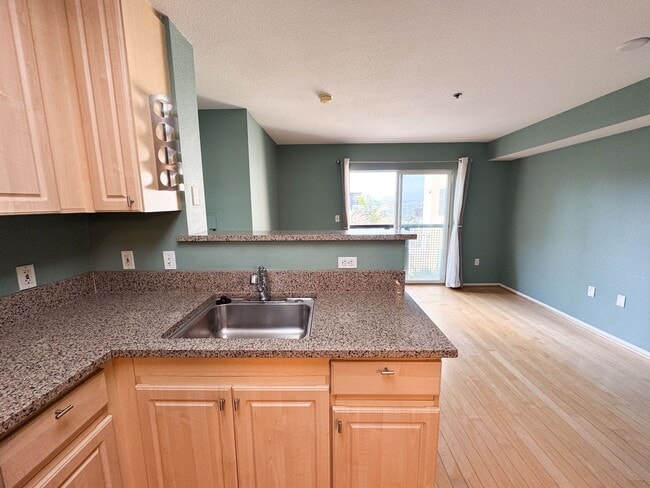 Photo - Porto di Italia Little Italy View Condo  1/1 includes parking Unit 300