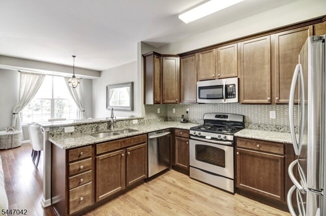 506 Waterview Ct Unit 506