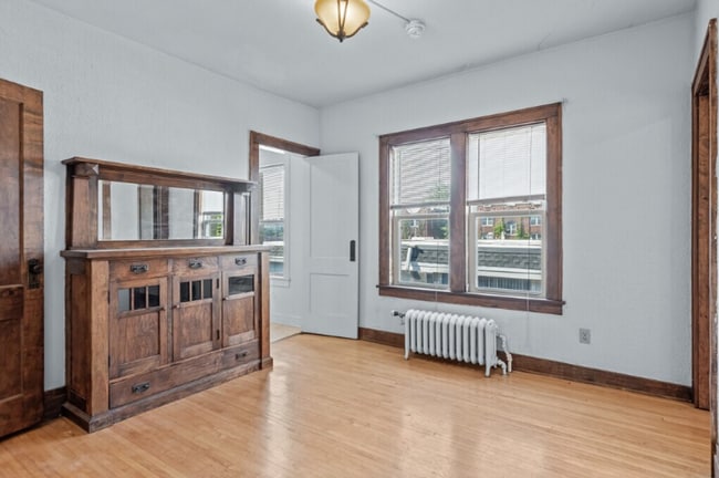 Photo - 2400 Harriet Ave Apartments | Origen Living