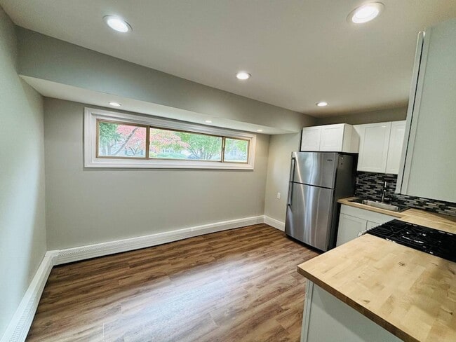 Photo - 27 Bryant Rd