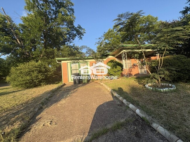 Photo - 1501 Briarwood Blvd