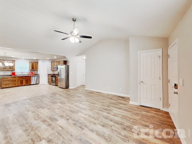 Photo - 1901 Susan Rd